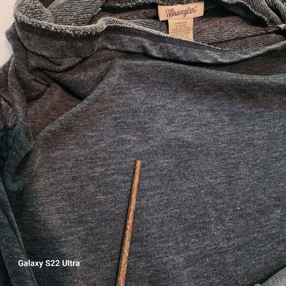 Wrangler Women's Fringe Wrap Lightweight Cardigan - Large - Gray Distressed Look - Picture 5 of 5